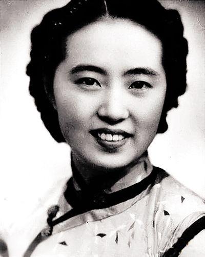 王右家：40岁嫁给一位富商，临终生活凄凉，朋友恳求葬礼打折