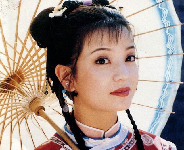 才女+财女，赵薇可不是琼瑶笔下的小燕子