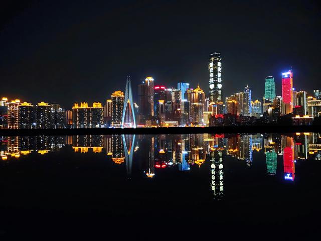 越夜越美，重庆是中国夜景最美的城市吗？