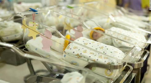生个孩子政府补贴多少钱？疫情期间新加坡为鼓励生育再加码补贴