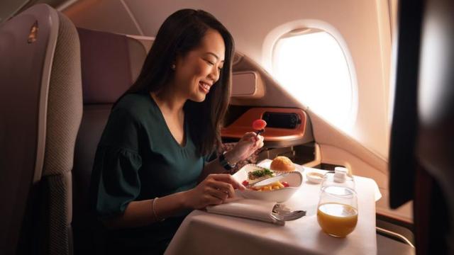 停飞的A380作餐厅！新加坡航空的飞机晚餐30分钟内售罄