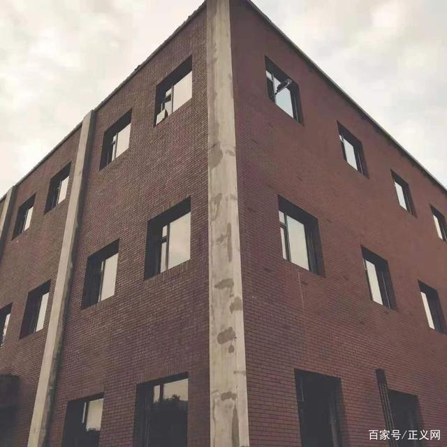 还敢高空抛物？小到一包纸巾，大到石块，都能被抓拍到……