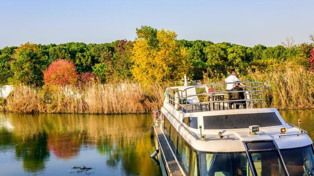 《午后时光》——摄于2020.11江苏省苏州市新加坡工业园区金鸡湖畔。
