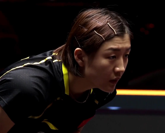 3-1！陈梦击溃扫新加坡老将，单局轰11-3，将战国乒大黑马