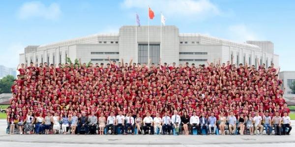 就业率100%！深造率100%！"最盛产"学霸年级、学霸班级的985高校来了！