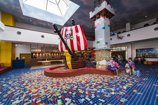 紧邻新加坡的地方，马来西亚柔佛州