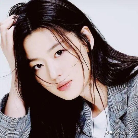 韩国女神全智贤嫁入豪门成为总裁夫人，经营事业家庭人生超完美。