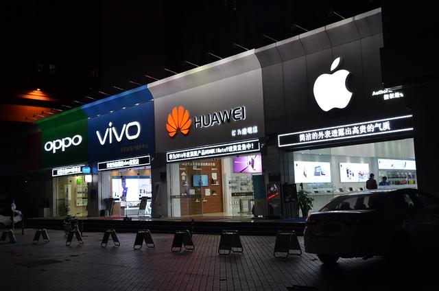 华为撤退的海外市场，小米OV抢到了多少？