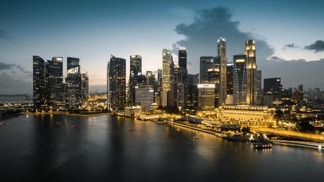 新加坡夜景调色练习。原图来自@Thomas看看世界