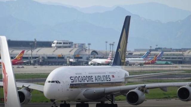 新加坡航空集团上半财年净亏损近35亿新元