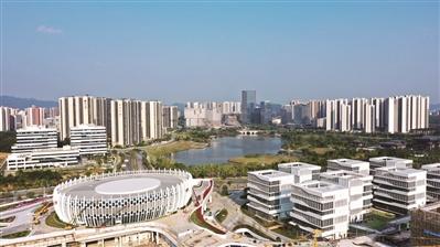 知识城全力打造“三集群两高地”