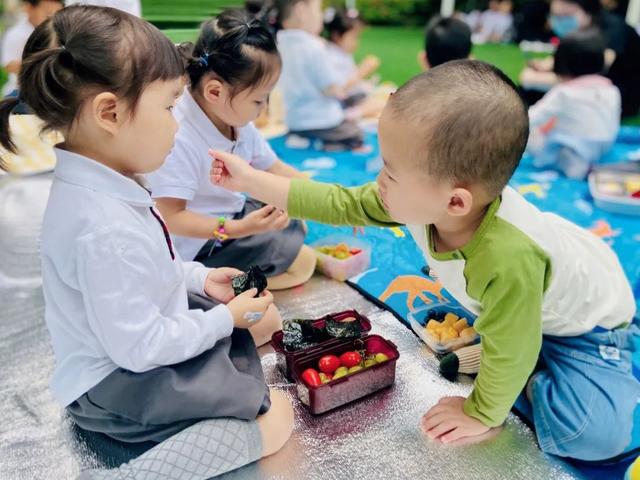 伊顿校园 | 节约可以这么酷，谁才是真正的“光盘侠”