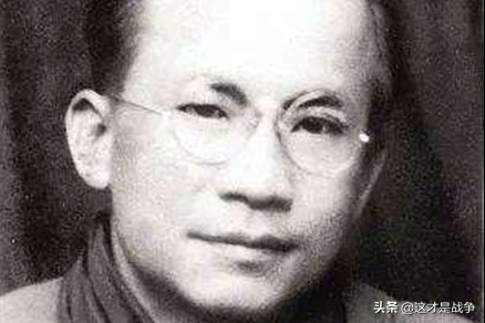 他一回国就破获敌特大案，其来历只有两人知道，一个姓康一个姓李