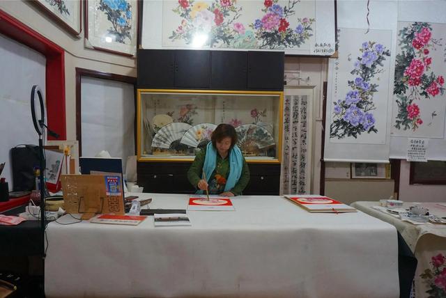 画笔描绘美好未来 色彩传递快乐人生