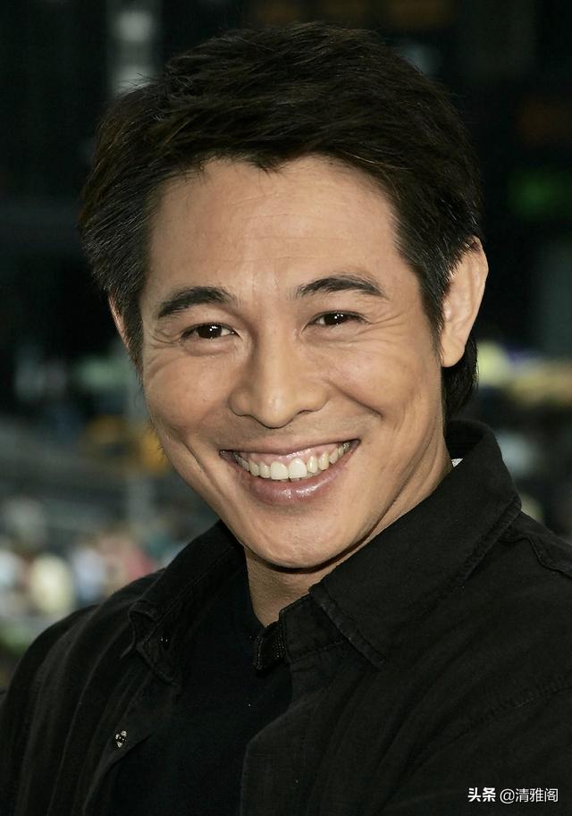 李连杰的13幅书法墨迹品鉴，行云流水，网友：这字有几分武侠味
