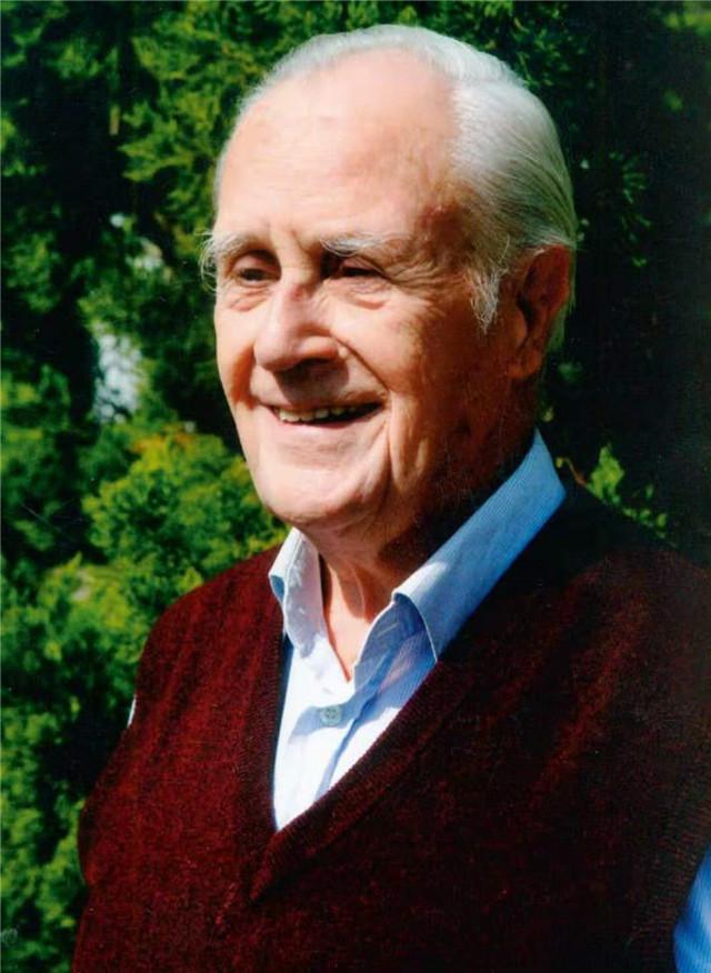 美国大兵沙博理：娶中国妻子、入中国国籍，获世界华人终身成就奖