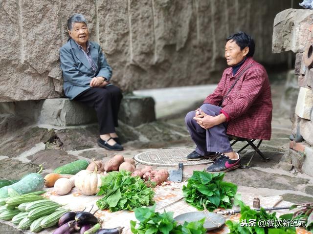 巨头们的社区团购，打开了潘多拉魔盒，会砸了菜农们的饭碗吗？