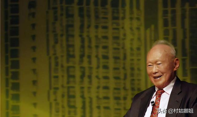 新加坡李光耀：汉语不会成为官方语言，除非你们把我打倒