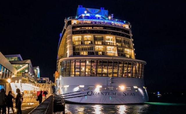 新加坡“海洋量子号”游轮乘客已分批下船，暂未发现阳性患者