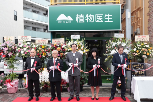 实体店历经优胜劣汰洗礼 屈臣氏日渐冷落 植物医生后浪来势汹汹