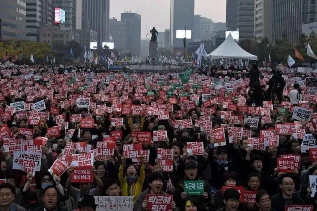 韩国“人间恶魔”赵斗淳出狱！放虎归山，实际上是过街老鼠