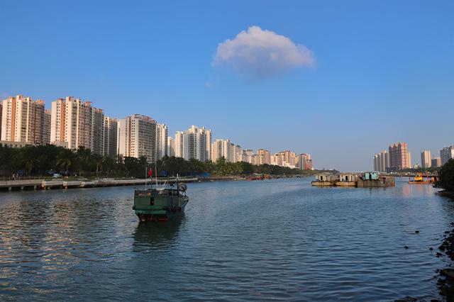 环岛自驾，去三亚赴一个碧海蓝天