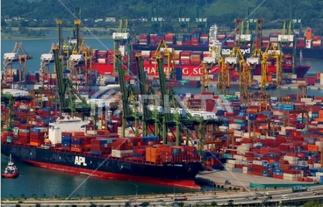 新加坡与英国开启自由贸易，马上“送来”高传染性变异毒株患者