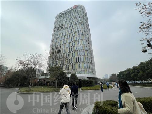 游族董事长被投毒原因曝光！记者探访游族总部，多名保安值守