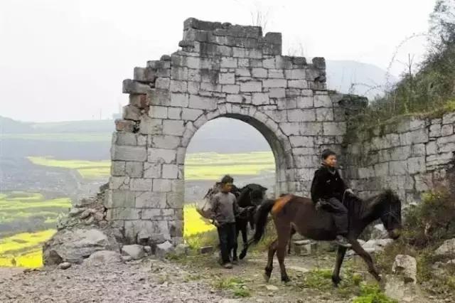 原来贵州古代就有高速公路了，好多贵州人都不知道