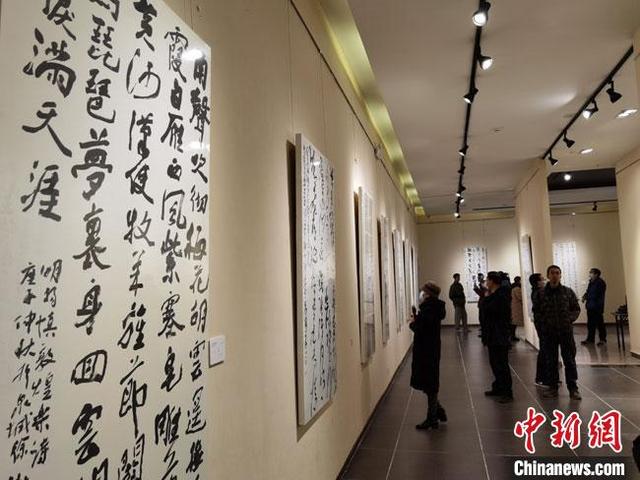 甘肃办国际书法邀请展巡展 纪念敦煌莫高窟藏经洞发现120周年