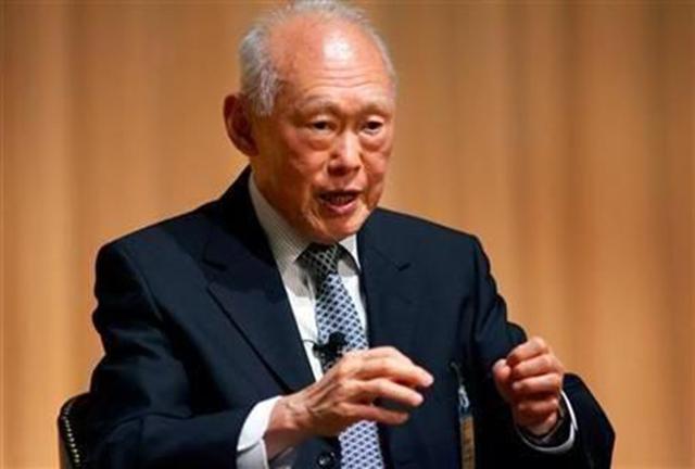 狮城国父李光耀的双面人生：是华人的荣耀，还是中华文化的叛徒？