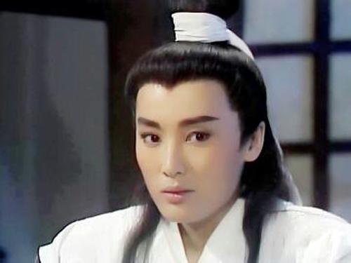 还记得《莲花争霸》白玉川吗？那个唯一能把林青霞叶童帅出去的人