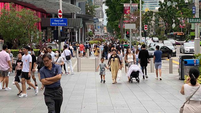 新加坡居民收入中位数近16年来首次出现下降