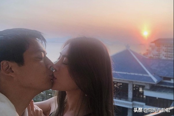 周迅离婚实锤！高圣远与新女友热吻照曝光，女方高调表白感情热烈