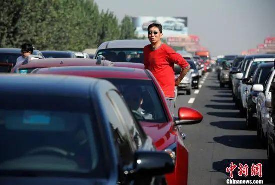拥堵费屡屡被提及！为何难开征，真能治堵吗？