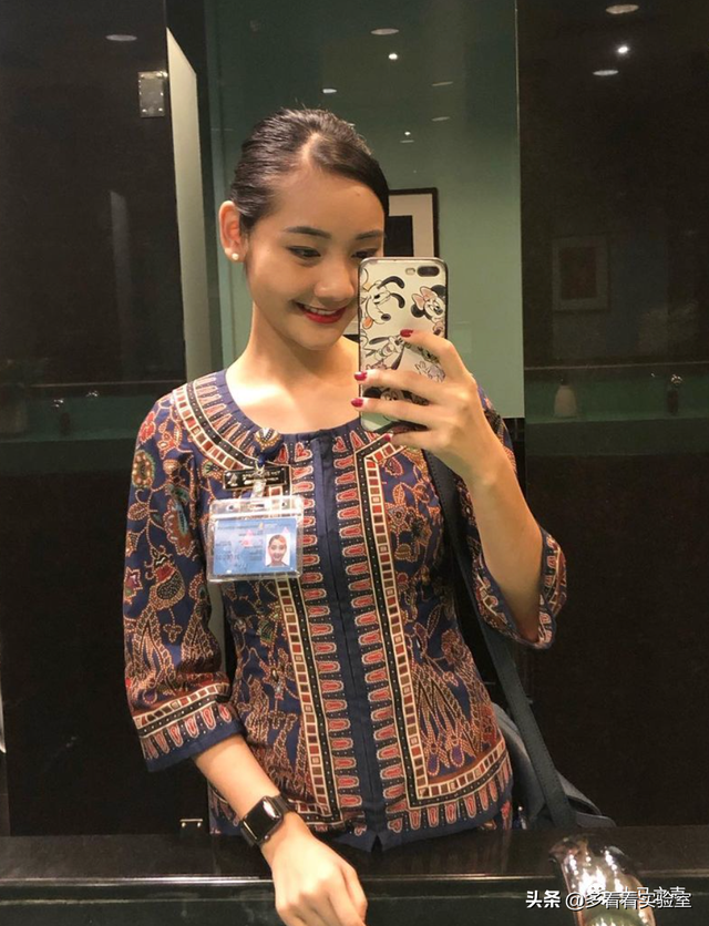 大马空姐收到裁员通知的那天崩溃了～网友心疼她别哭