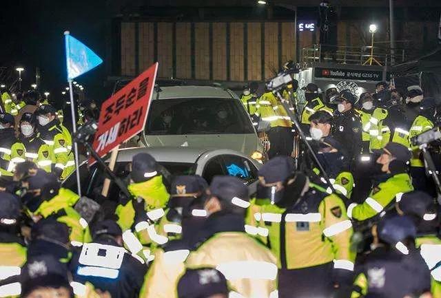 韩国“人间恶魔”赵斗淳出狱！放虎归山，实际上是过街老鼠