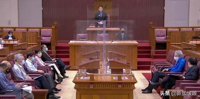 新加坡史上首次国会直播，吸引了8万人围观