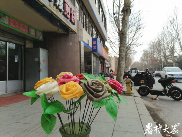 煎饼做成“花”！这位蒙阴大嫂让煎饼身价翻了几十倍