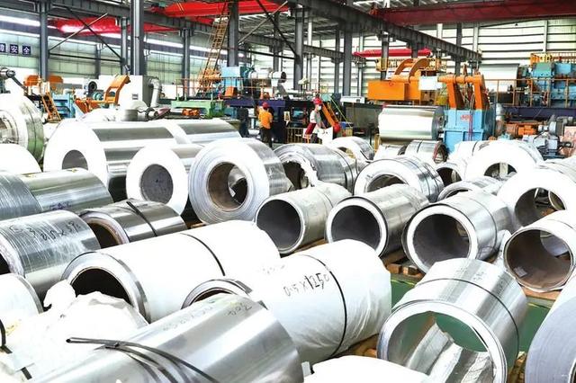 政府工作报告中的几个热点问题，发布会解答了