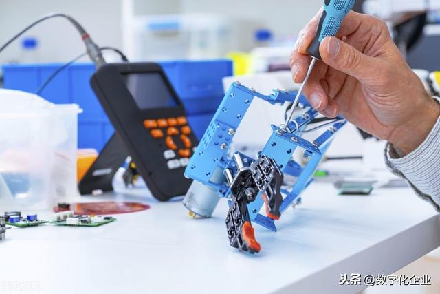 深度观察！2020中国工业机器人产业发展与应用