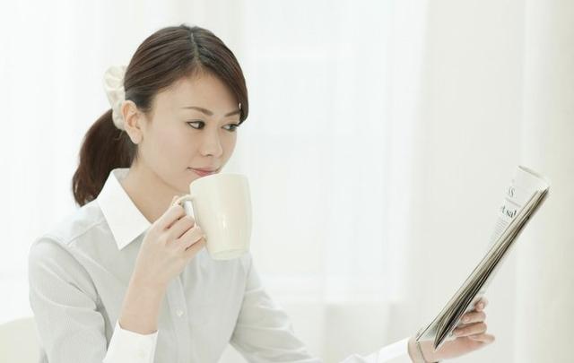 小说：老变态当街对小姑娘下手，小伙见义勇为，将变态送到警局