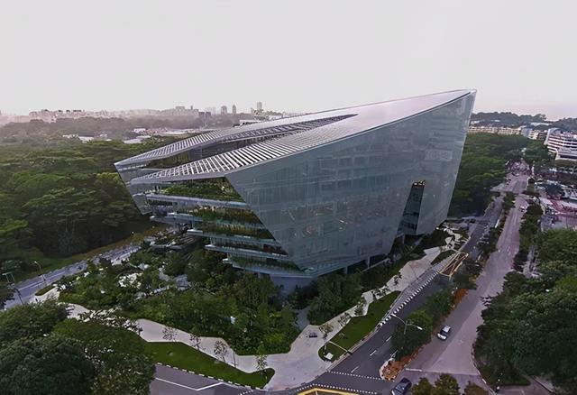 黑石将以1.35亿美元收购卢卡斯影业新加坡总部大楼