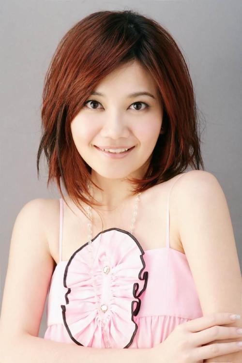 一首《勇气》使梁静茹大火，她却为何如此低调？