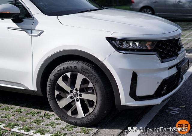 全新换代起亚索兰托：可以周末轻度越野的城市通勤7座SUV