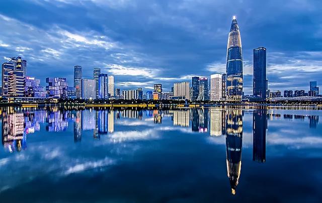 2000平方公里不能解决2000万人的住房问题？深圳再引围观