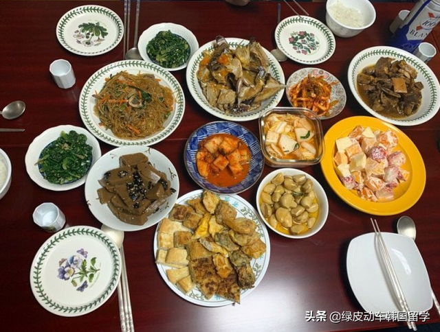 韩国是怎么过春节的？