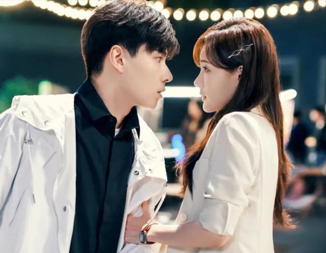 这么势均力敌的姐弟恋，终于让我等到了