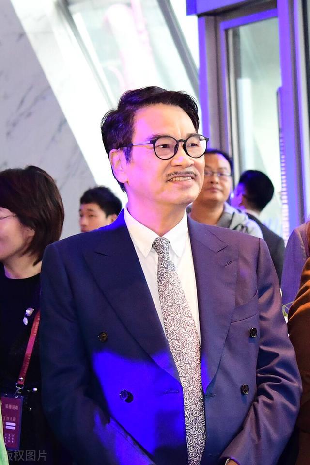达叔走了！表面是患癌去世，其实是被5个子女跟香港高房价拖累