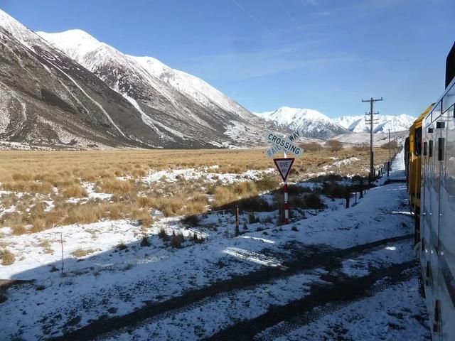 一路向冬，这些绝美的列车线路和雪景更配